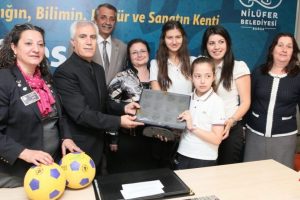 &Ouml;ğrenciler 4 ton atık yağ topladı
