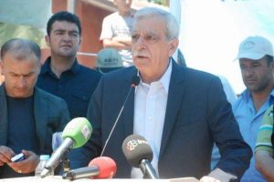 "D&uuml;ne kadar Diyarbakır'a gelen TOMA'lar..."