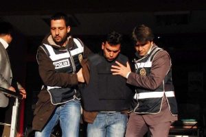 Tecav&uuml;z ettiği kızı &ouml;ld&uuml;rene &ouml;m&uuml;r boyu hapis cezası