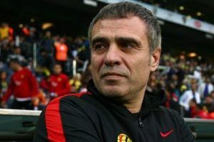 Ersun Yanal bir adım &ouml;nde