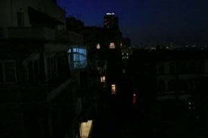 Cep telefonu ışığında ameliyat