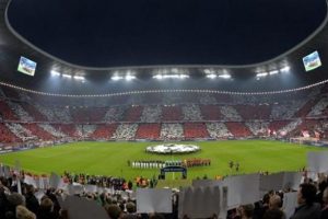 Bayern M&uuml;nih'de 1000 kişilik yer kaldı!