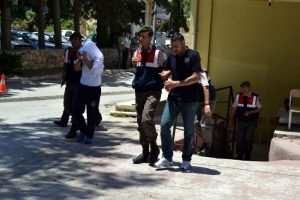 İnsan tacirleri hakim karşısına &ccedil;ıktı