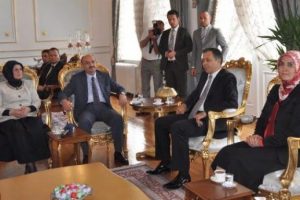 M&uuml;ezzinoğlu'ndan topluma sağduyu &ccedil;ağrısı