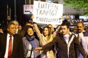 Polis Kızılay'a sokmadı Tunalı, Taksim'i aratmadı