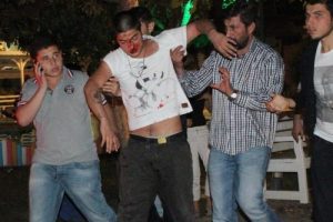 Gen&ccedil;lerin kavgası kanlı bitti