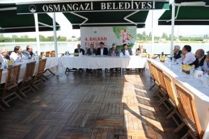 Bursa'da Balkan gen&ccedil;leri buluşuyor