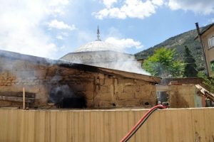 Depoda &ccedil;ıkan yangın korkuttu