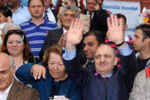 "&Ccedil;evreci ifadelerle bu &uuml;lkeye zarar vermek g&uuml;nahtır"