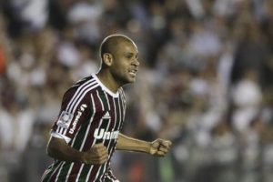 12 yıldır aranan sol bek Carlinhos