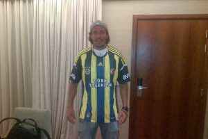 Bruno Alves Fenerbah&ccedil;e formasını giydi
