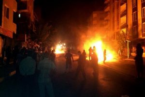 Gazi Mahallesi'nde olaylı gece