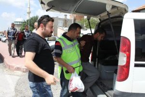 Lastik hırsızları yakalandı