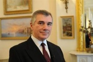 B&uuml;y&uuml;kel&ccedil;i  ne demek istedi
