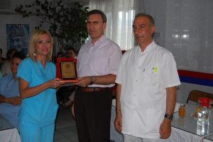 Sigarayı bırakan hastane personeline &ouml;d&uuml;l