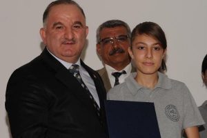 19'uncu Sakıp Sabancı Eğitim &Ouml;d&uuml;lleri dağıtıldı