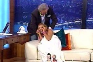 Duygu'ya Kenan Er&ccedil;eting&ouml;z de dayanamadı