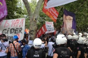 Polis Gezi Parkı'na geldi, Taksim Meydanı'na d&ouml;nd&uuml;