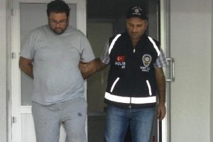 Kadınlara cinsel organını g&ouml;steren teşhirci yakalandı