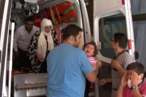 1 yaşındaki bebek biber gazı mağduru oldu
