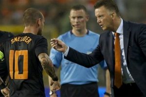 "Sneijder Chelsea'ye giderse işim kolaylaşır"
