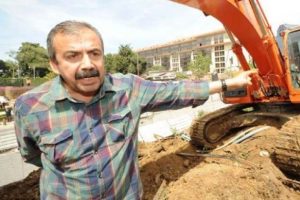 '4 AK Parti'li vekilin &ccedil;ocuğu da Gezi'de'