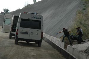 Kayıp kamyon şof&ouml;r&uuml;n&uuml;n cesedi bulundu