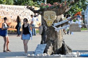 Antalya'da ilk m&uuml;dahale B&uuml;y&uuml;kşehir zabıtasından