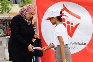 60 &ccedil;ocuk iş&ccedil;i sokaktan kurtuldu