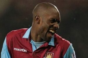 Cardozo'nun alternatifi Carlton Cole
