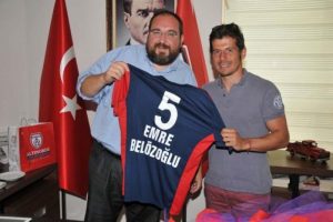"Aykut Kocaman'ın gidişine &ccedil;ok &uuml;z&uuml;ld&uuml;m"