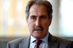 Ertuğrul G&uuml;nay'dan ilgin&ccedil; twitter mesajları