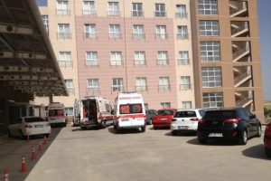 Ambulans girişi otoparka d&ouml;nd&uuml;