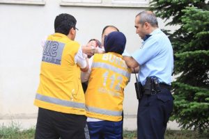 Kızı mezun olamayınca intihara kalkıştı