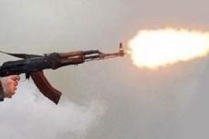 PKK ara&ccedil; yakıp 2 kişiyi ka&ccedil;ırdı