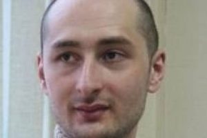 Rus gazeteci: Taksim'de d&ouml;v&uuml;lerek g&ouml;zaltına alındım