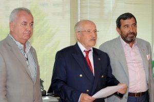 Hayri Yazıcı'da listesini sundu