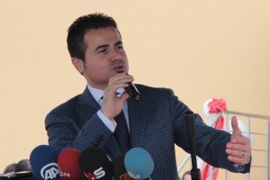 "Taş atan değil spor yapan gen&ccedil;ler istiyoruz"