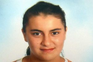 Bursa'da &uuml;zerine yıldırım d&uuml;şen gen&ccedil; kız kurtarılamadı