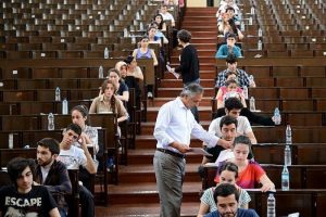 Matematik sınavı bitti sıra Yabancı Dil'de