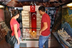 &Ccedil;anakkale seyyar m&uuml;zesini soydular