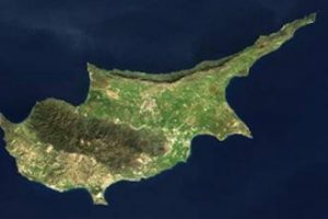 Yavru vatan 5 &uuml;nl&uuml;y&uuml; yurttaşlıktan atıyor