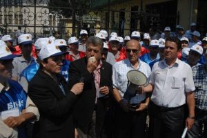 Darphane &ccedil;alışanlarından '&uuml;cret' eylemi