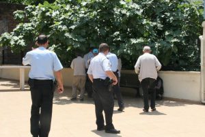 Bursa'da cami avlusunda ş&uuml;pheli &ouml;l&uuml;m