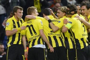 Borussia Dortmund kesenin ağzını a&ccedil;ıyor