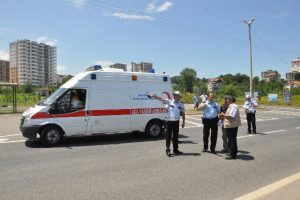 Kamyonetin &ccedil;arptığı yaya yaralandı