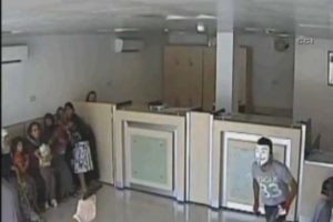 Saniye saniye "Bu bir soygundur" anı!