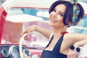 Hande Ataizi k&uuml;&ccedil;&uuml;k bir servet istiyor