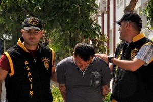 PTT soyguncusunu otomobili yakalattı