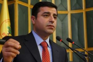 'Kaldır barajı, sandıkta g&ouml;r&uuml;şelim'